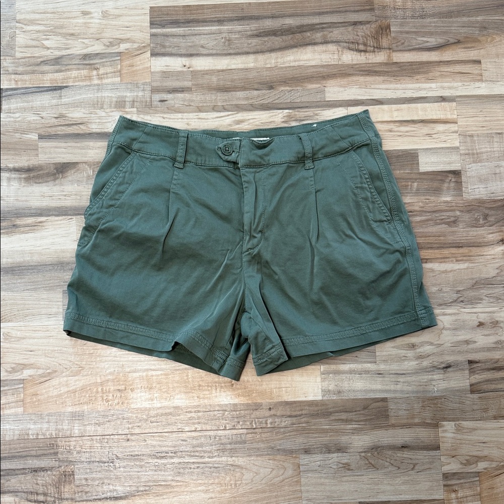 Liverpool Sage Green Casual Shorts
